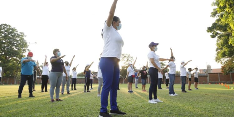 Realiza IMSS Colima primer Triatlón PrevenIMSS para población derechohabiente
