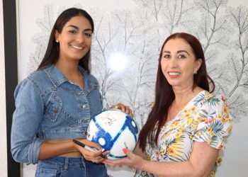 Portera Stefani Jiménez se sumaa campaña contra violencia a mujeres