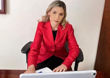 Ayuntamiento de Colima comparte campaña “No es normal” con Colombia