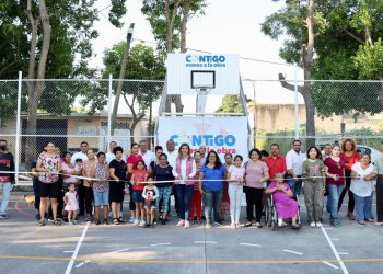 Margarita Moreno entrega rehabilitación de espacio multideportivo en colonia Nuevo Paraíso