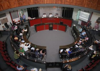 Congreso aprueba estímulos fiscales a prestadores del servicio de transporte público