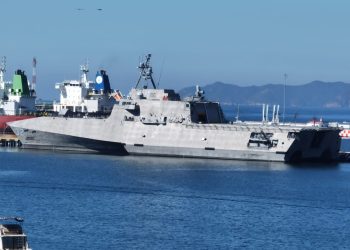 Buque de guerra estadounidense hace escala en Manzanillo