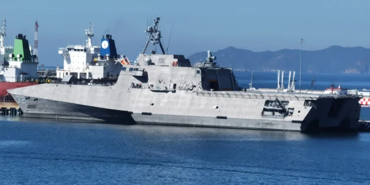 Buque de guerra estadounidense hace escala en Manzanillo