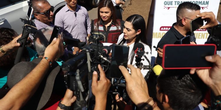 Indira asegura que todas las obras carreteras serán terminadas antes de concluir su gobierno