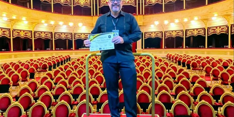 Exitosa participación del director de la Banda Sinfónica del Estado de Colima en evento internacional en Argentina