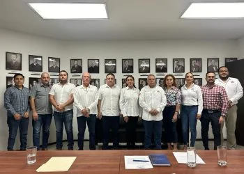 Establecen acuerdos transportistas de AMOTAC, Gobierno Colima y Gobierno Federal