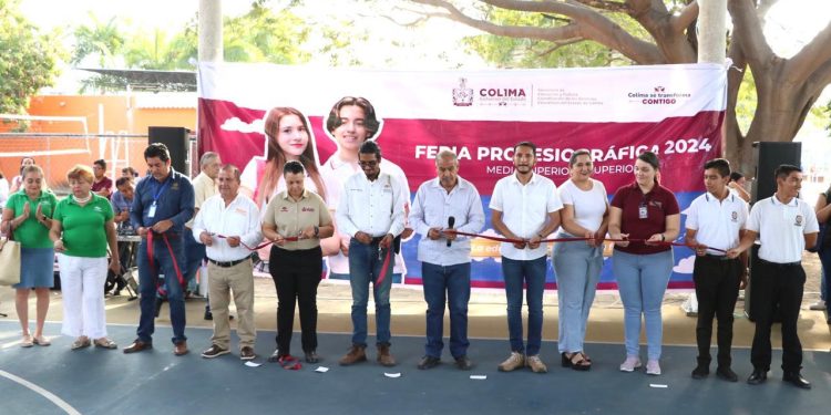Secretario de Educación inaugura en Manzanillo la Feria Profesiográfica 2024