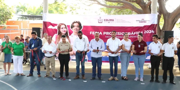 Secretario de Educación inaugura en Manzanillo la Feria Profesiográfica 2024