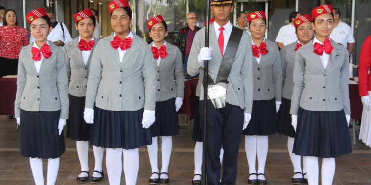 Telesecundaria Estatal de Manzanillo gana Concurso Estatal de Escoltas 2024