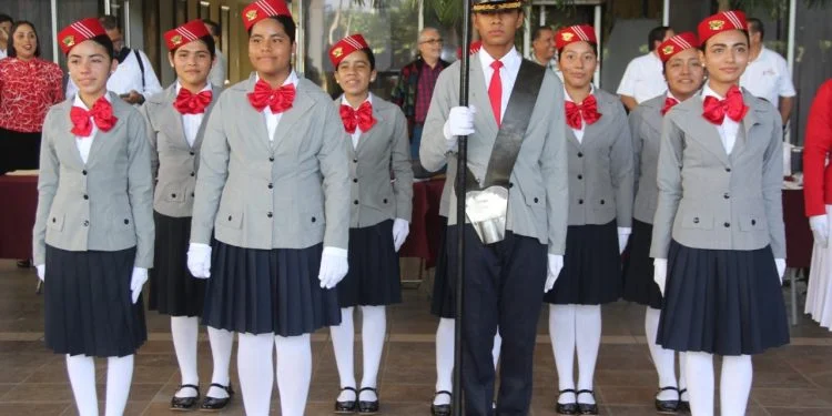 Telesecundaria Estatal de Manzanillo gana Concurso Estatal de Escoltas 2024