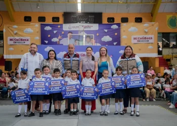 Gobernadora entrega este lunes ‘Mi ColiBeca para Empezar’ en Villa de Álvarez; la reciben casi 3,500 estudiantes con inversión de 4.2 mdp