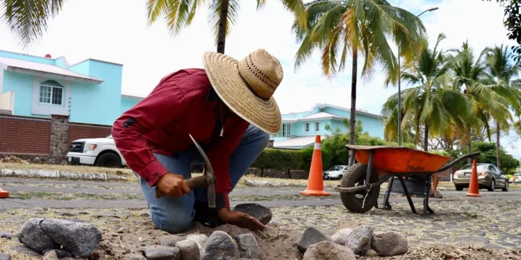 Ayuntamiento de Colima informa la calendarización de brigadas de bacheo
