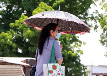 Previene Salud que exponerse a radiación solar puede causar cáncer de piel