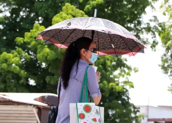 Previene Salud que exponerse a radiación solar puede causar cáncer de piel