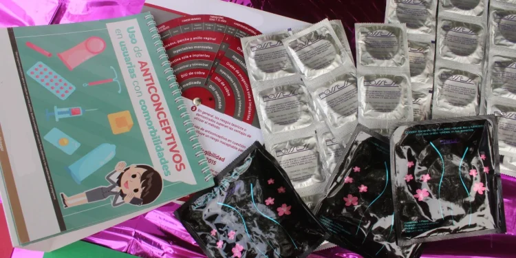 Utilizar condón es fundamental para evitar infecciones de transmisión sexual