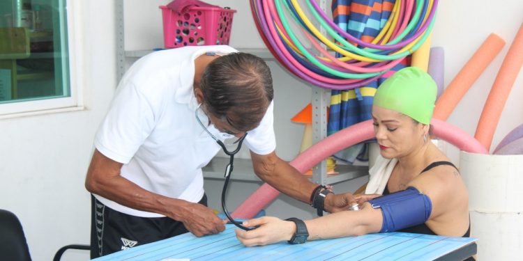 Importante que seleccionados colimenses recurran a servicios médicos de Incode