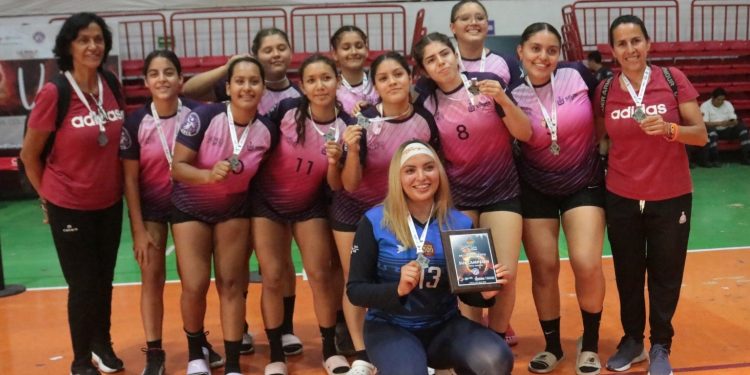 Selecciones colimenses de balonmano logran 7 medallas en la Copa Volcán 2024