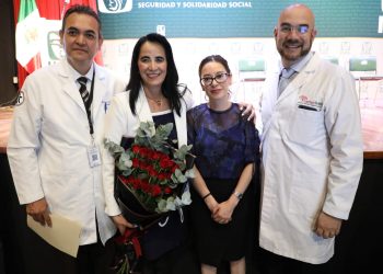 IMSS reconoce a doctora Gabriela Borrayo por 30 años de trayectoria; creó Código Infarto que ha salvado miles de vidas
