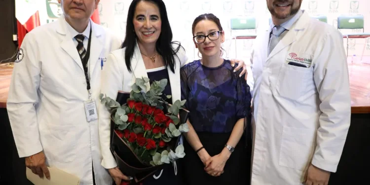 IMSS reconoce a doctora Gabriela Borrayo por 30 años de trayectoria; creó Código Infarto que ha salvado miles de vidas