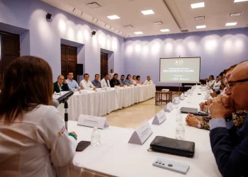 Gobiernos de México y Colima trabajan para lograr al 100% la transición a IMSS-Bienestar