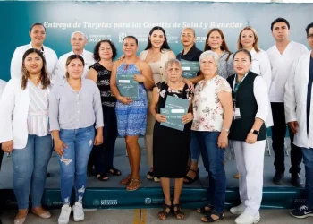 Concluyó entrega de tarjetas de ‘La Clínica es Nuestra’ a Comités de 30 localidades de Manzanillo y 6 de Minatitlán