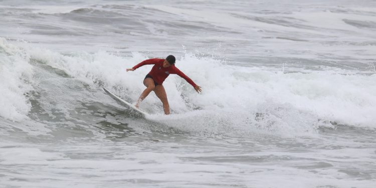 Arranca con éxito el surfing de Nacionales Conade 2024, en Manzanillo