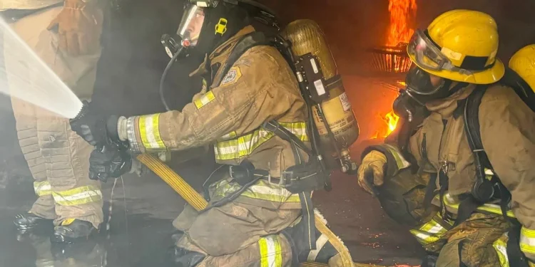 UEPC Colima se capacita en combate de incendios, para brindar auxilio a la población