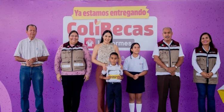 Gobernadora de Colima inicia entrega de ColiBecas-Uniformes en Cuauhtémoc, por tercer año consecutivo