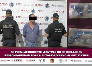 Policía Estatal de Colima detuvo a un hombre y le aseguran dos armas de fuego y cartuchos