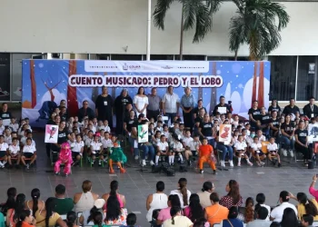 Más de 160 estudiantes de preescolar protagonizan cuento ‘Pedro y el lobo’