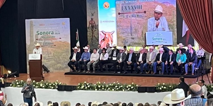 Reconocimiento nacional al Gobierno de Colima, por acciones zoosanitarias y coordinación con otros estados