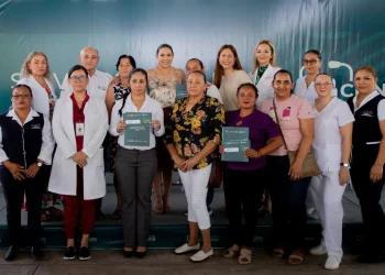 Gobierno Colima participó en entrega de tarjetas ‘La Clínica es Nuestra’ para 28 localidades de Tecomán y Armería