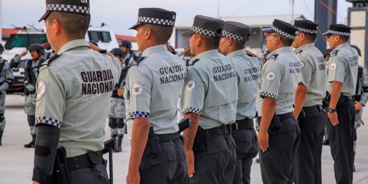 Gobierno Colima asiste a cambio del coordinador estatal de la Guardia Nacional