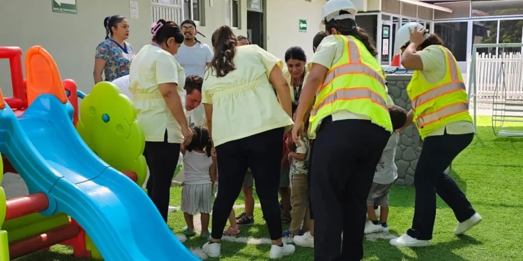 Realiza IMSS Colima simulacro en guarderías para reforzar medidas de protección civil