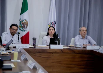 Indira Vizcaíno y Zoé Robledo evalúan avances de IMSS-Bienestar en Colima; se han invertido 608 mdp
