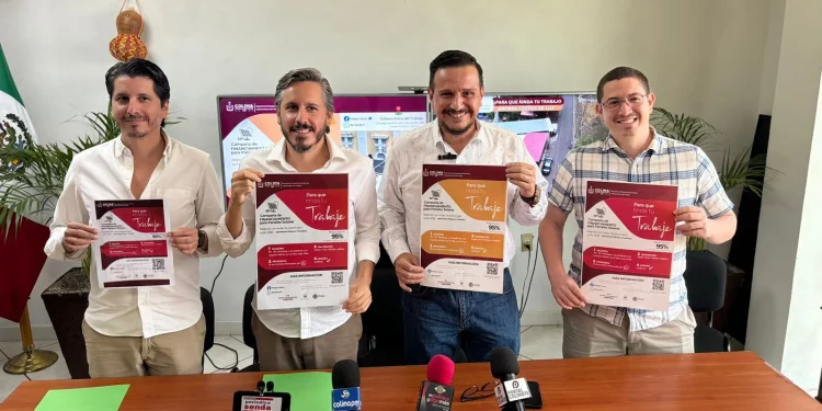 Trabajo Colima presenta programa de financiamiento para adquirir paneles solares