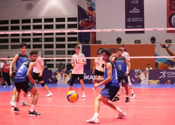 México enfrenta a Cuba en semifinales de la Copa Panamericana de Voleibol Varonil Sub17, en Colima