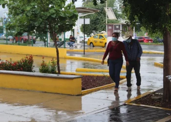 Salud Colima recomienda precauciones para cuidarse en temporada de lluvias