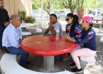 Gobierno Colima atiende el caso de la Escuela Ford; este martes reanudan las clases