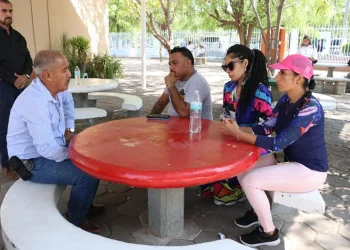 Gobierno Colima atiende el caso de la Escuela Ford; este martes reanudan las clases