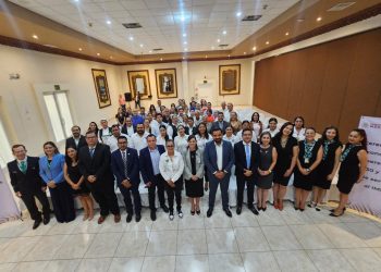 Entrega IMSS Colima reconocimientos al Mérito Laboral por 25, 30 y 35 años de servicio