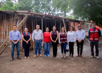 Gobierno Colima supervisa avance del 60% en construcción de aula en El Tívoli