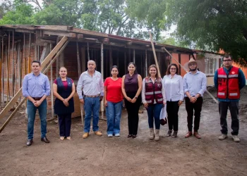 Gobierno Colima supervisa avance del 60% en construcción de aula en El Tívoli