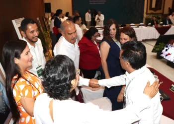 Docentes de Escuelas Normales contribuyen a transformar México: Adolfo Núñez