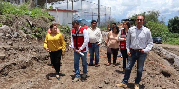 Educación Colima supervisa obras en planteles de Quesería