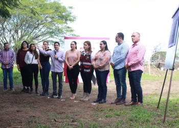 Gobernadora Indira Vizcaíno y Ciapacov dan arranque a obra de perforación y aforo del pozo profundo “Las Lagunas” en VdeA