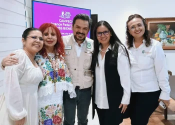 Supervisan Zoé Robledo y Layda Sansores avance de IMSS-Bienestar en Campeche