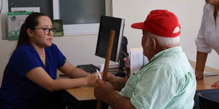 Activar la escucha mejora la salud mental y enriquece las relaciones interpersonales: SS