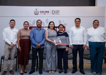 Gobernadora reconoce labor del DIF Estatal para generar bienestar entre las y los colimenses