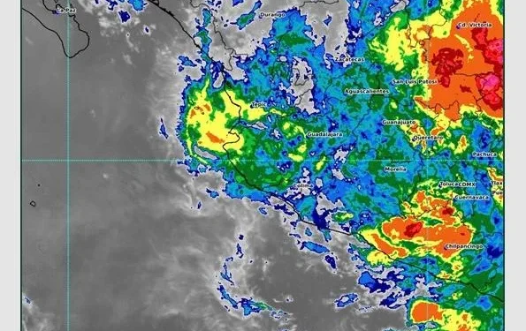 Hoy, ‘Chris’ se desplazará sobre el centro de México